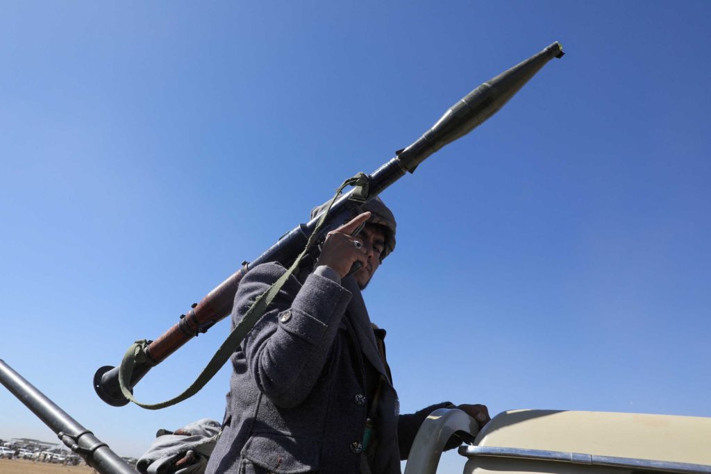 Νέες επιδρομές εναντίον των Χούθι της Υεμένης από τις ΗΠΑ: «Κτυπήσαμε μη επανδρωμένα υποβρύχια»!
