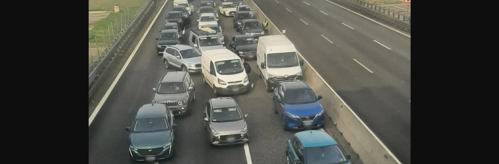 Ομίχλη στην Ιταλία: Καραμπόλα με 30 τραυματίες έξω από την Πάρμα (φωτο)