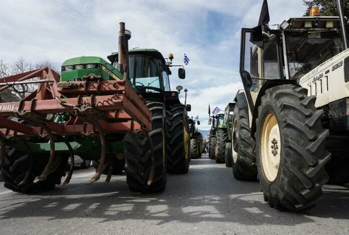 Ξεκίνησε η κάθοδος των αγροτών προς την Αθήνα – Η διαδρομή μέχρι την πρωτεύουσα