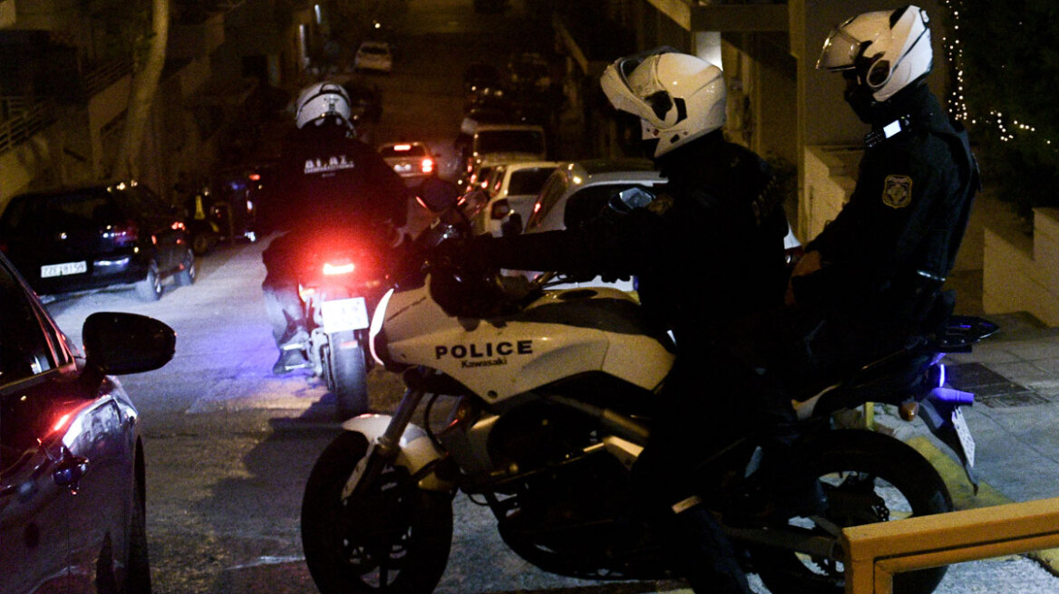 Πρέβεζα: Παρέα ανηλίκων δέχτηκε επίθεση από άνδρα με μαχαίρι και όπλο