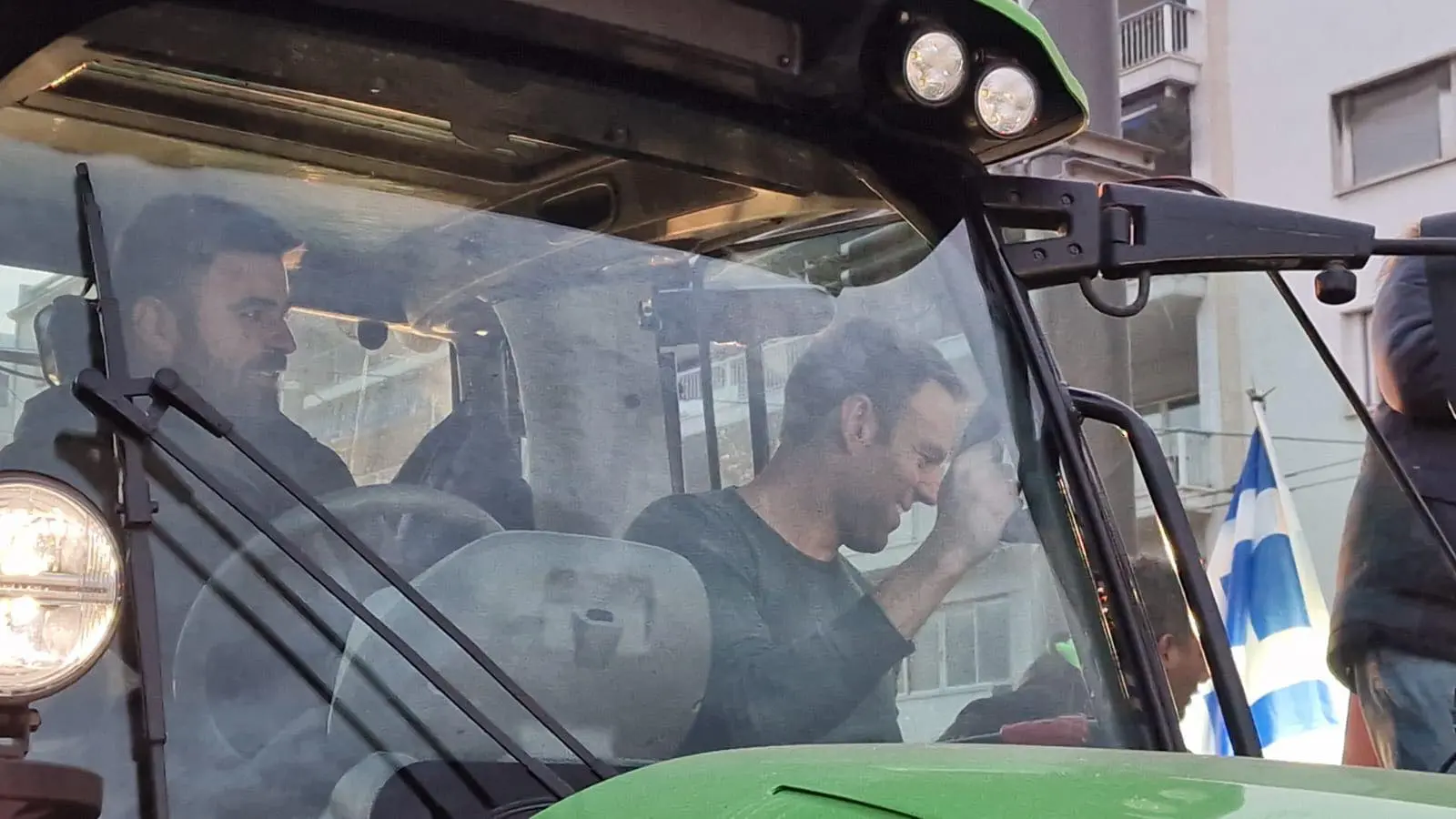 Ο Σ.Κασσελάκης έδωσε το παρών στο συλλαλητήριο για τους αγρότες: «Το κράτος πρέπει να επέμβει άμεσα – Υπάρχει καρτέλ στη μέση» (upd)