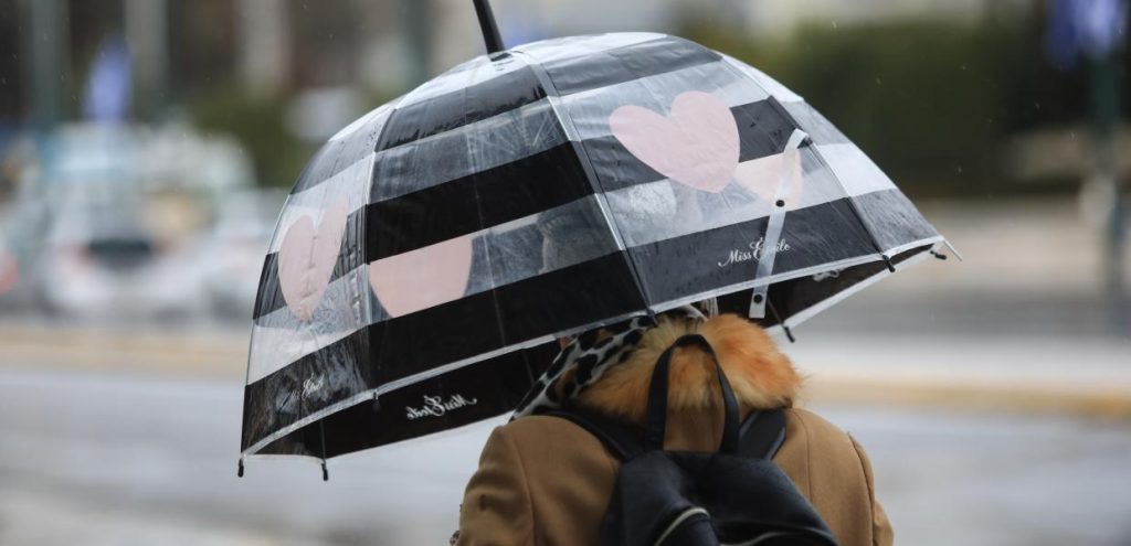 Καιρός: Tοπικές βροχές και καταιγίδες σήμερα με μικρή πτώση της θερμοκρασίας – Δείτε αναλυτικά