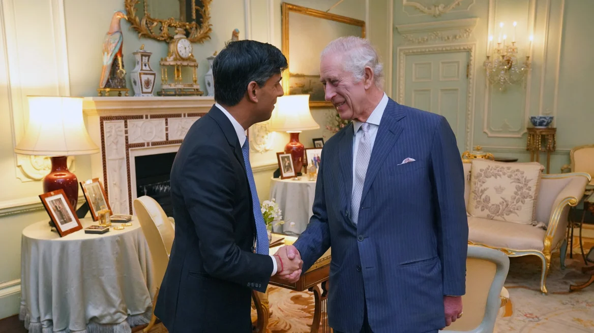 Βρετανία: Η πρώτη εμφάνιση του βασιλιά Καρόλου μετά τη διάγνωση με καρκίνο – Συναντήθηκε με τον Ρ.Σούνακ (βίντεο)