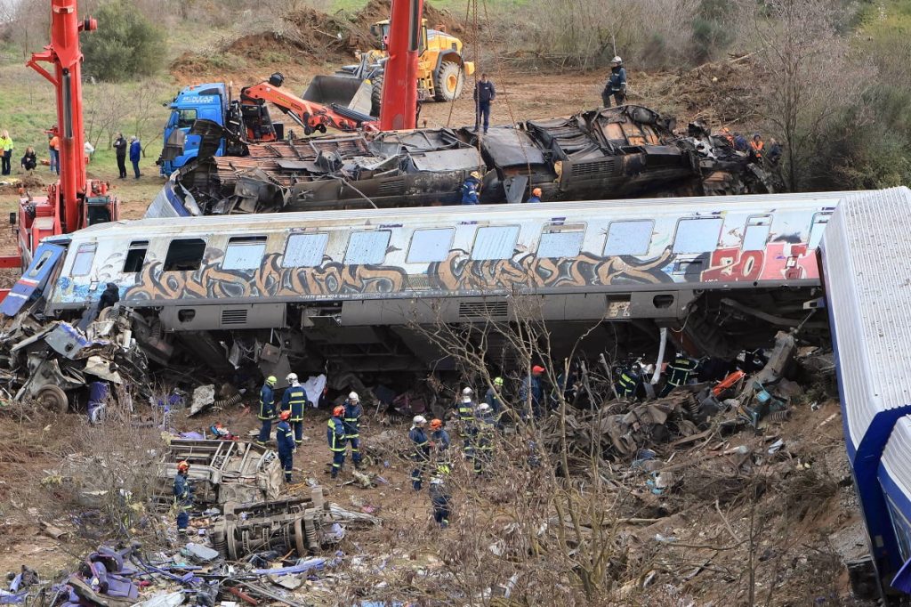 Δίωξη σε δύο υψηλόβαθμα στελέχη της Hellenic Train για το έγκλημα στα Τέμπη 