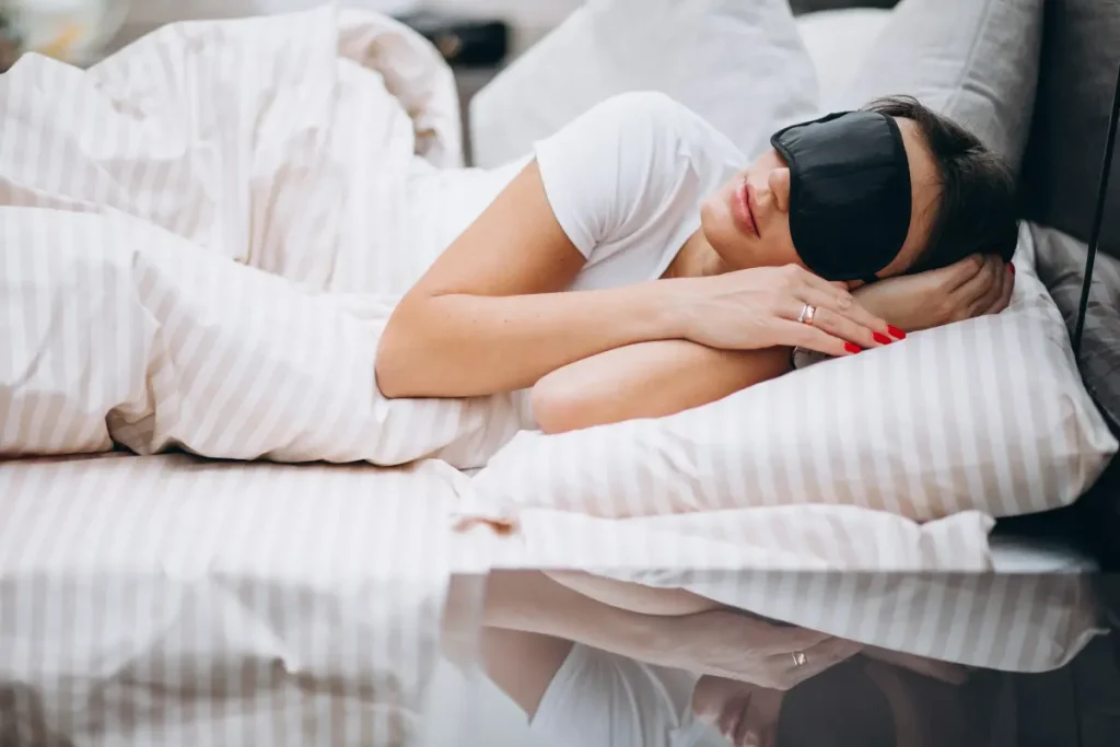 Ύπνος με μάσκα: Πώς σχετίζεται με τις μαθησιακές επιδόσεις;