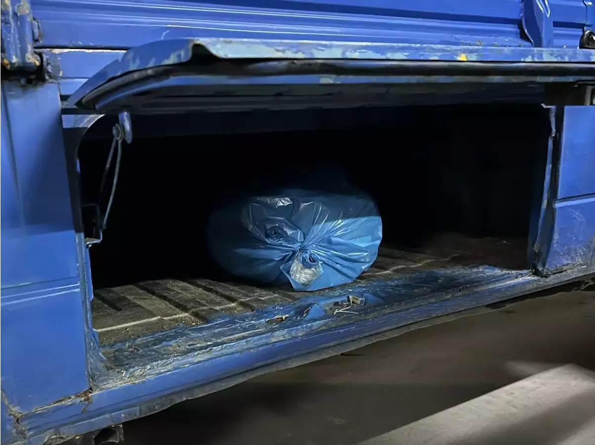 Θεσαλονίκη: Συνελήφθη 55χρονος που είχε σε ειδική κρύπτη στο φορτηγό του 5,5 κιλά κάνναβη