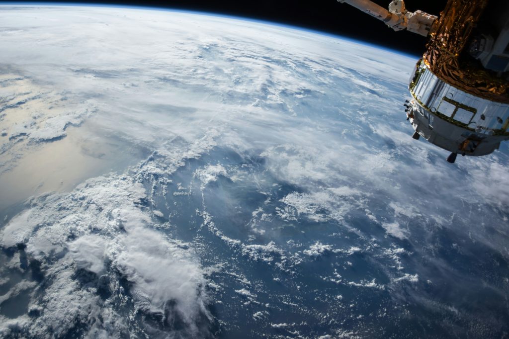 Δορυφόρος του ESA έπεσε στη Γη – Ήταν στο διάστημα σχεδόν 30 χρόνια