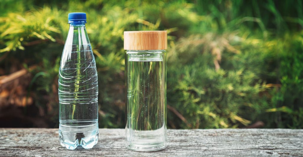 Αυτά τα μπουκάλια έχουν εκατομμύρια επιβλαβή βακτήρια – Περισσότερα και από την τουαλέτα