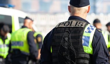 Στοκχόλμη: Επτά άνθρωποι μεταφέρθηκαν στο νοσοκομείο από πιθανή διαρροή αερίου στην έδρα των υπηρεσιών πληροφοριών