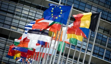 Στο στόχαστρο της ΕΕ οι τραπεζικές καταθέσεις των Ευρωπαίων πολιτών για να αντιμετωπιστεί η «κλιματική αλλαγή»