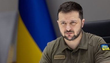 Β.Ζελένσκι: «Το αν η Ουκρανία θα χάσει τον πόλεμο εξαρτάται από τη Δύση»