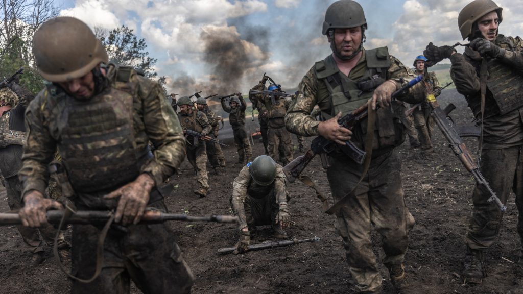 Οι χωρίς μάχες του Κρίνκι κόστισαν στους Ουκρανούς 3.500 Πεζοναύτες!