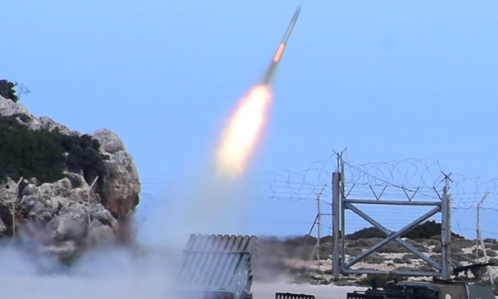 Η Χεζμπολάχ εκτόξευσε 60 ρουκέτες κατά ισραηλινής στρατιωτικής βάσης στα κατεχόμενα Υψίπεδα του Γκολάν