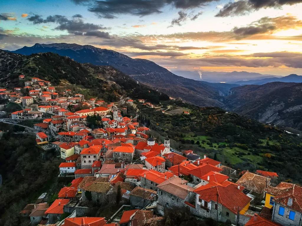 Δημητσάνα: Το παραδοσιακό χωριό που στολίζει την Αρκαδία