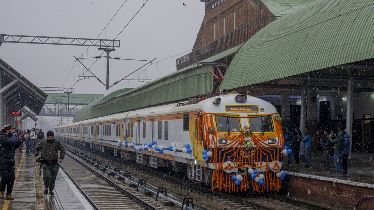 Iνδία: Εμπορική αμαξοστοιχία διένυσε 70 ολόκληρα χιλιόμετρα χωρίς οδηγό
