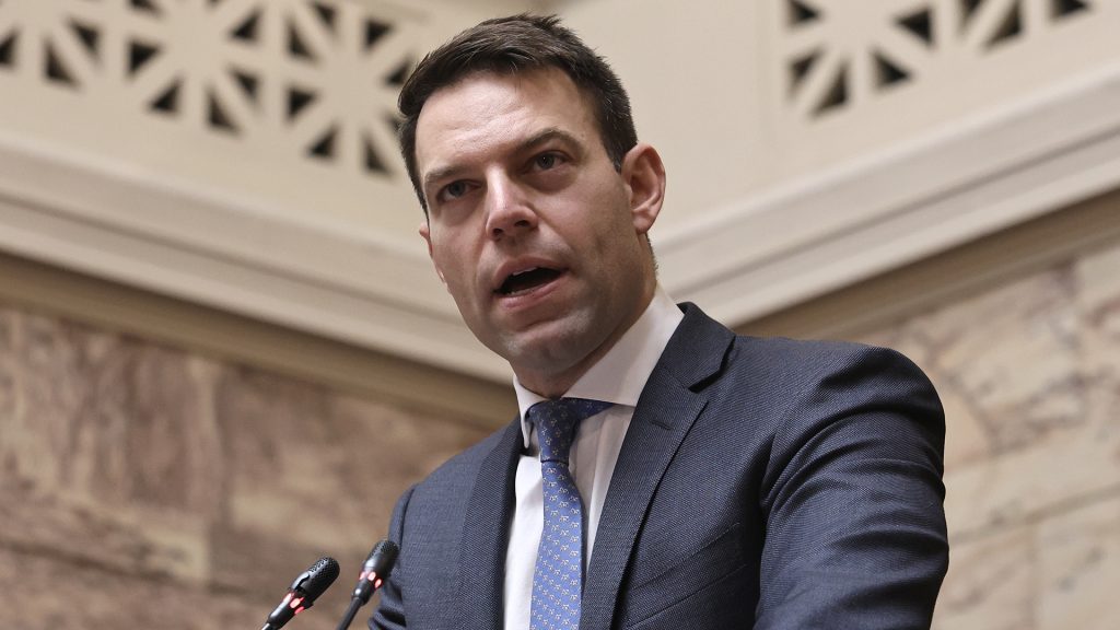 Σ.Κασσελάκης: Υπέγραψε το ψήφισμα της Μ.Καρυστιανού για το έγκλημα στα Τέμπη 