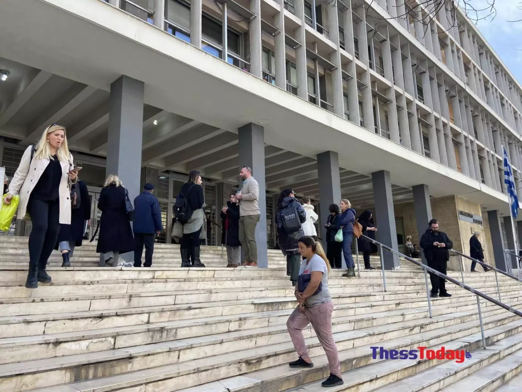 Ύποπτο αντικείμενο ελέγχθηκε από τις αρχές στο δικαστικό μέγαρο Θεσσαλονίκης
