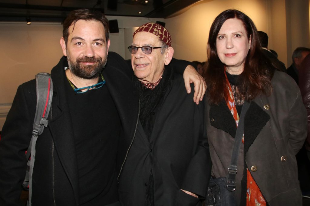 Η.Λογοθέτης: «Στεναχωριέμαι γιατί μπαινοβγαίνει στα νοσοκομεία» – Όταν ο γιος του μιλούσε για τα προβλήματα υγείας του