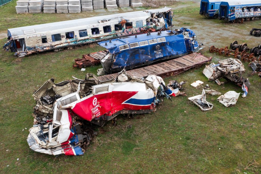 Σοκαριστική μαρτυρία επιζώντα από τη τραγωδία στα Τέμπη: «Μου ήρθαν αίματα από άλλον – Έσπασα τα πλευρά μου»