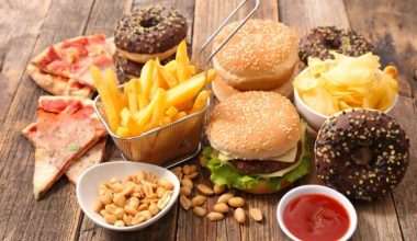 Έρευνα: Οι άνθρωποι που τρώνε συχνά υπερεπεξεργασμένα τρόφιμα διατρέχουν αυξημένο κίνδυνο να εκδηλώσουν 32 νοσήματα