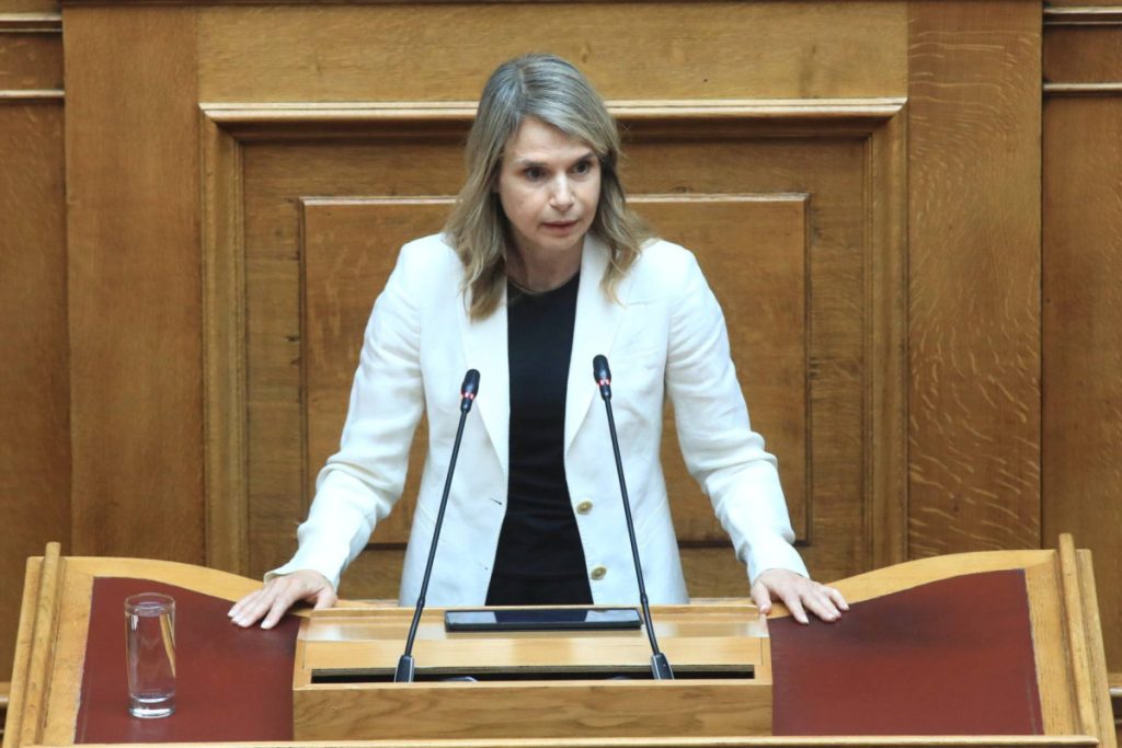 Μ.Αποστολάκη: «Ελλιπέστατη η δικογραφία που εστάλη στη Βουλή για το δυστύχημα των Τεμπών»