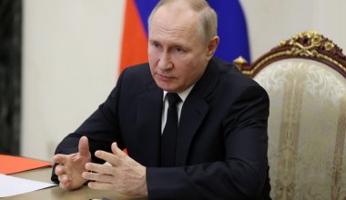 ΗΠΑ μετά την προειδοποίηση Β.Πούτιν προς ΝΑΤΟ: «Δεν έχουμε ενδείξεις ότι θα χρησιμοποιήσει πυρηνικά όπλα»