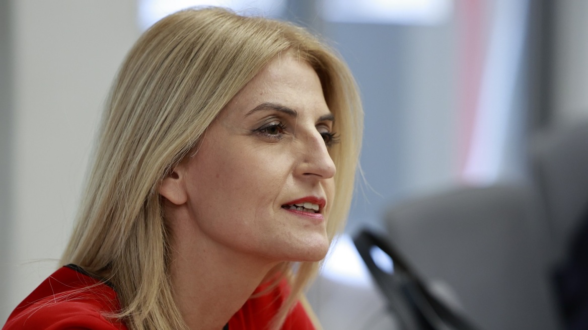 Δ.Αυγέρη: «Ο Κ.Σκρέκας θα μείνει στην ιστορία ως ο υπουργός της ακρίβειας»