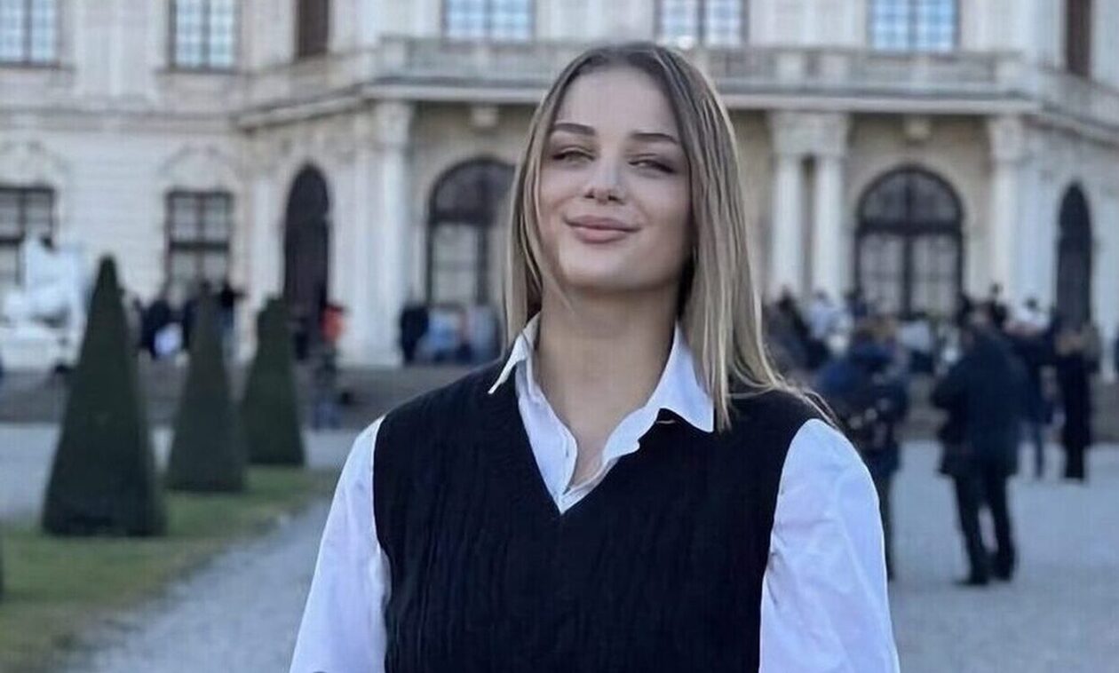 Ξεσπά μητέρα θύματος των Τεμπών: «Η κόρη μου θεωρούσε το τρένο το πιο ασφαλές και κάηκε ζωντανή στους 1.400 βαθμούς»