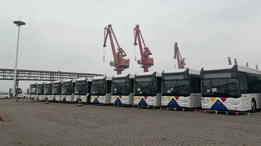 Φτάνουν σήμερα στη Θεσσαλονίκη από την Κίνα τα 110 ηλεκτρικά λεωφορεία του ΟΑΣΘ – Πότε θα κυκλοφορήσουν