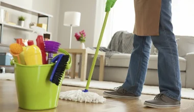 Ειδικός αποκαλύπτει: Αυτό είναι το κόλπο για να καθαρίσουν τα «δύσκολα» μέρη του σπιτιού