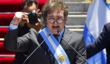 Αργεντινή: Ο πρόεδρος Μιλέι ανακοίνωσε ότι κλείνει το πρακτορείο ειδήσεων Telam – «Χρησίμευε για κιρσνερική προπαγάνδα»