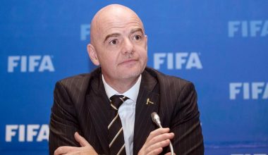 «Κάθετος» ο Τζιάνι Ινφαντίνο: «Η FIFA είναι αντίθετη η μπλε κάρτα δεν θα υπάρξει στο ελίτ ποδόσφαιρο»
