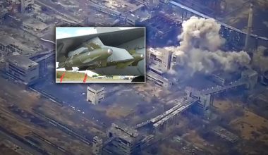 Οι Ουκρανοί βομβάρδισαν το εργοστάσιο οπτάνθρακα στην Αβντιίβκα με γαλλικά standoff βλήματα AASM-250! (βίντεο)