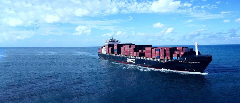 Πλοίο μεταφοράς εμπορευματοκιβωτίων δέχτηκε επίθεση στα ανοιχτά της Υεμένης – «Xτυπήθηκε και εξέπεμψε σήμα κινδύνου»