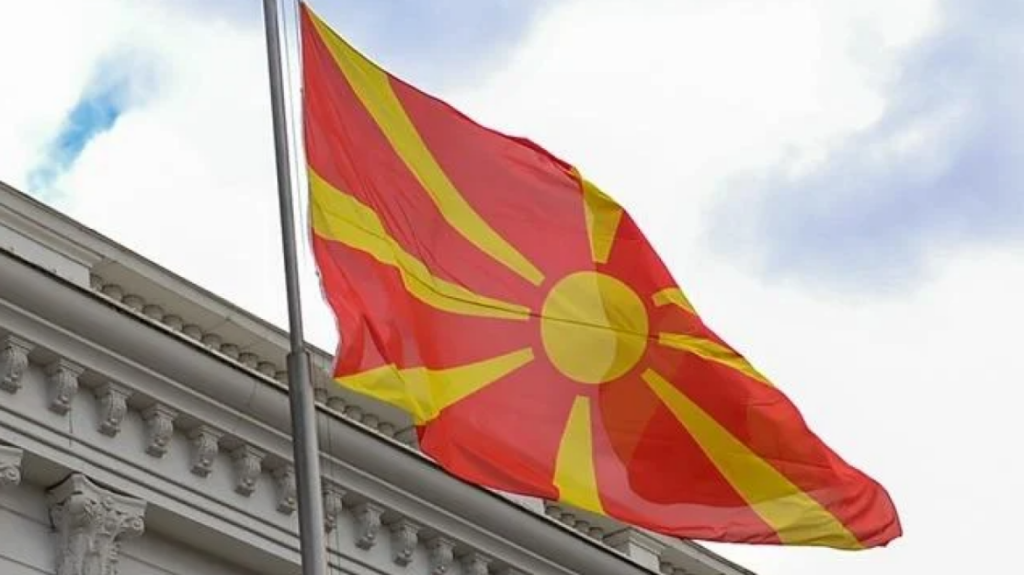 Ετοιμάζονται για εκλογές τα Σκόπια – Οι επτά υποψήφιοι και το φαβορί