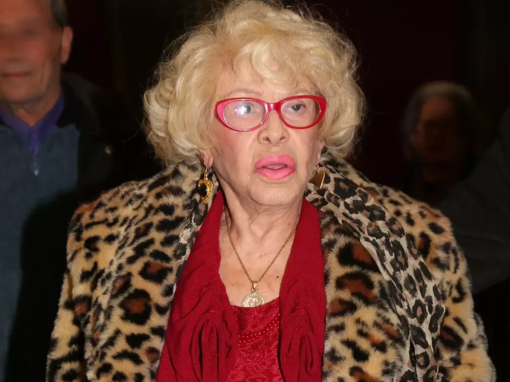 Κ.Γκρέυ: Η υγεία της τραγουδίστριας παρουσιάζει βελτίωση