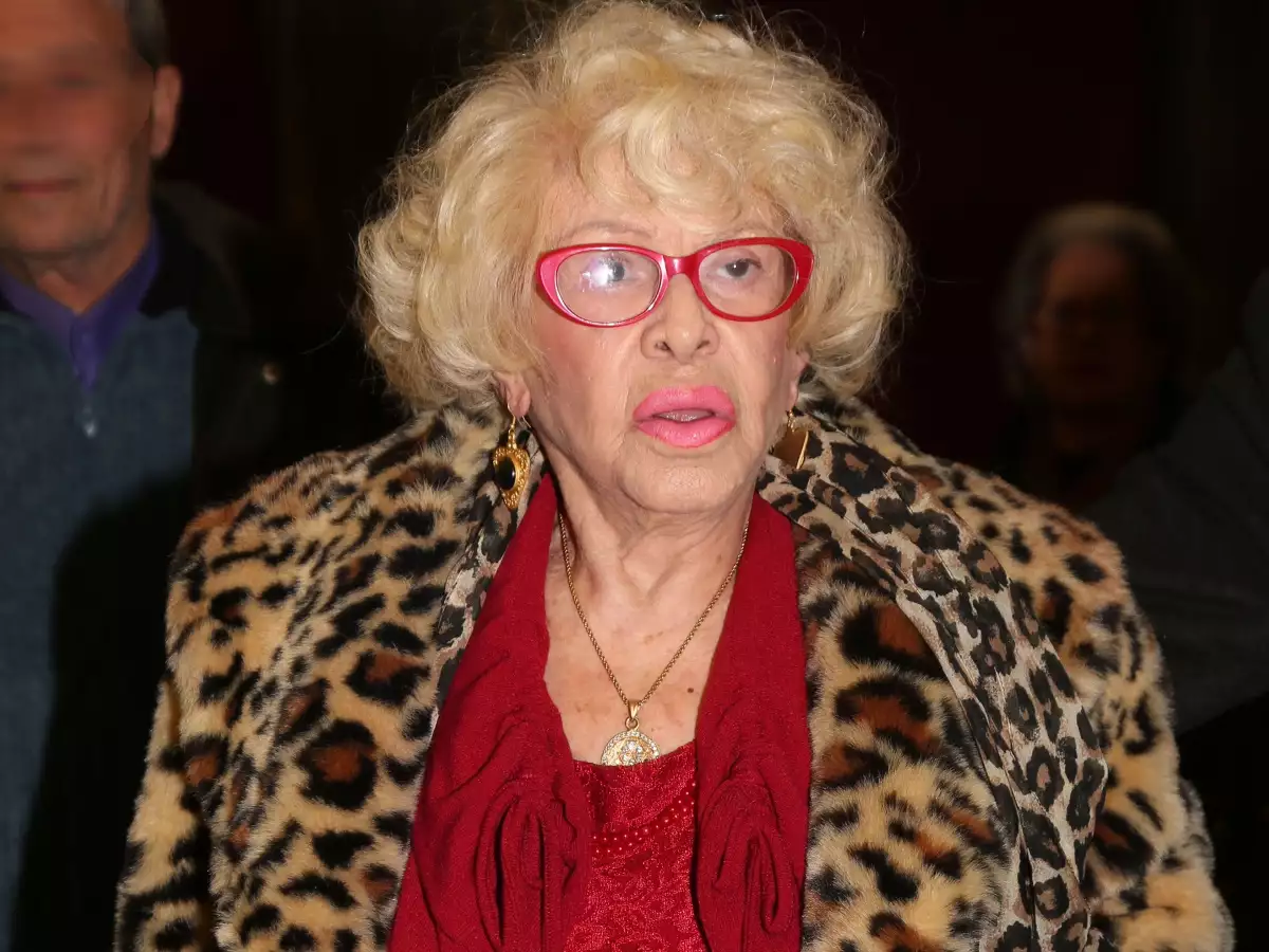 Κ.Γκρέυ: Η υγεία της τραγουδίστριας παρουσιάζει βελτίωση