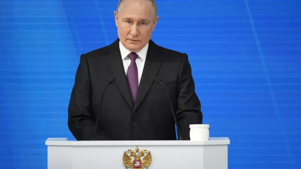Β.Πούτιν: «Οι άνθρωποι είναι ίσοι από την γέννηση τους και έχουν μητέρα και πατέρα» (βίντεο)