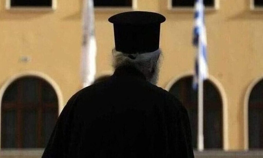 Θεσσαλονίκη: 68χρονος ιερέας και 61χρονος πρώην ιερωμένος «ξάφρισαν» 1,3 εκατ. ευρώ από πολίτες – Πώς τους εξαπατούσαν