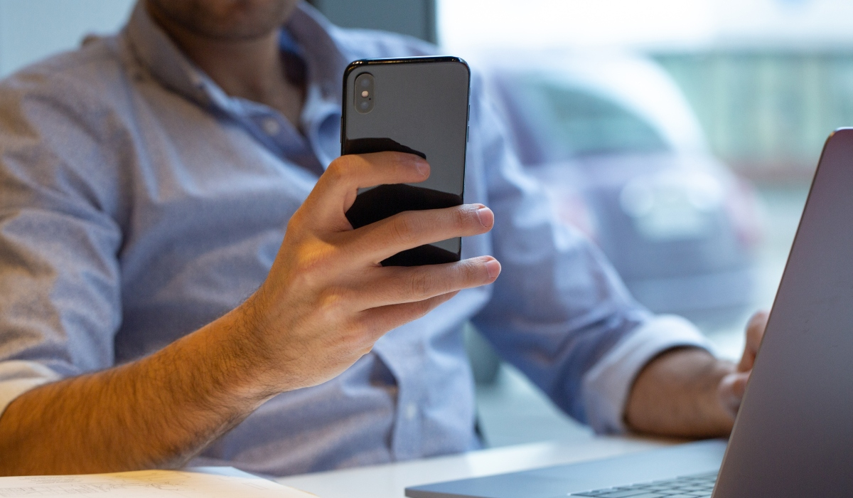 Θεσσαλονίκη: Ελεύθερος με περιοριστικούς όρους αφέθηκε ο 52χρονος που κατηγορείται για revenge porn