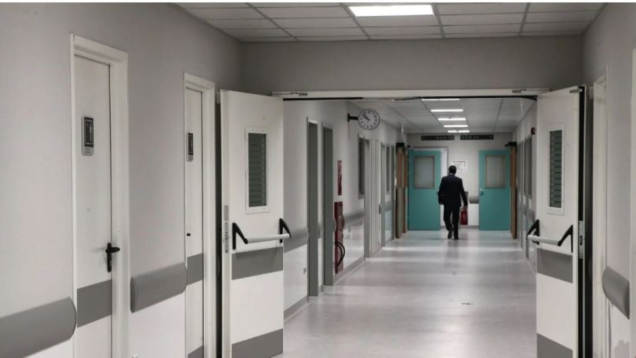 Πάτρα – Γιατροί 20χρονου φοιτητή με μηνιγίττιδα: «Είναι βαριά η κατάστασή του αλλά αισιοδοξούμε ότι θα τα καταφέρει»