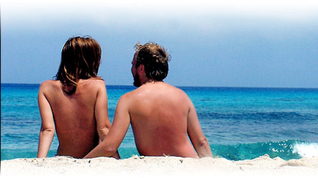 Οι αυστηροί κανόνες μιας κρουαζιέρας γυμνιστών – Τα φετιχιστικά εσώρουχα, η λήψη βίντεο και οι… κανόνες υγιεινής