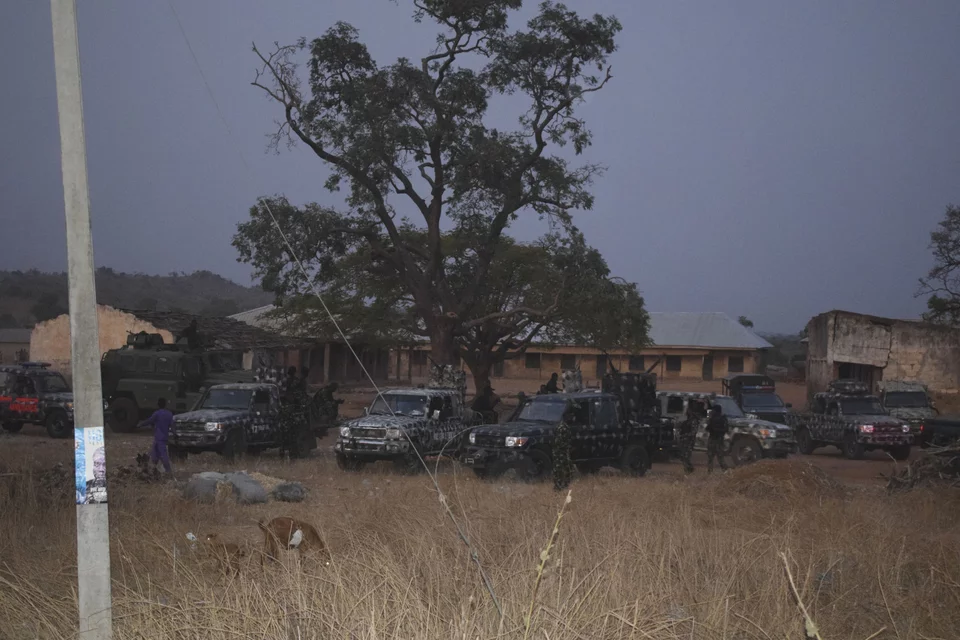 Τρόμος στη Νιγηρία: Ένοπλοι απήγαγαν πάνω από 280 μαθητές από σχολείο