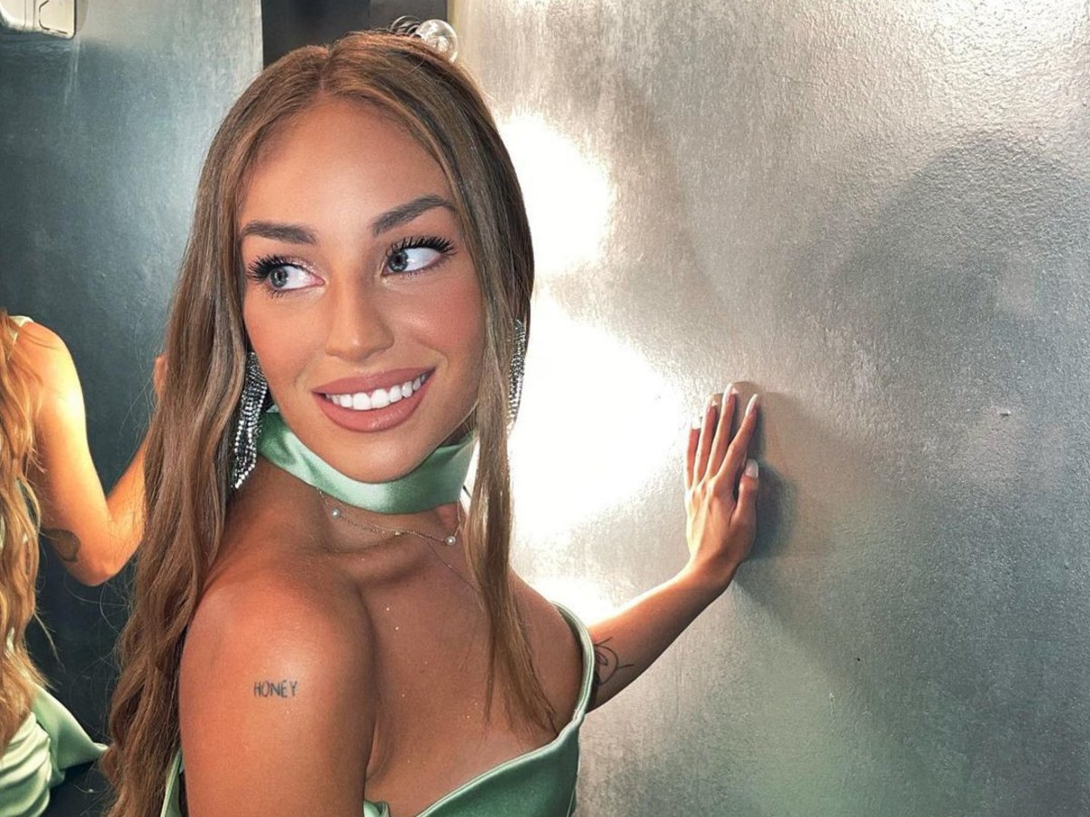 Ανδρομάχη: «Ήμουν 16 χρονών όταν με εκβίαζαν με γυμνές φωτογραφίες μου – Δεν ήξερα πως να το διαχειριστώ» 