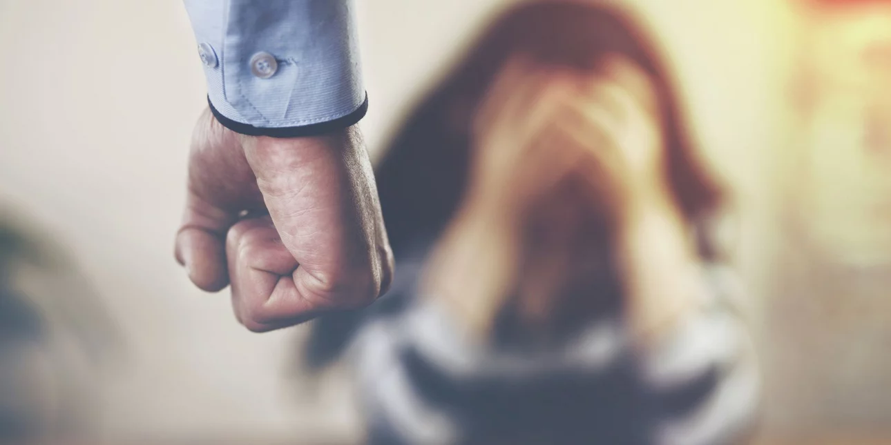 Ιεράπετρα: Φυλάκιση 6 ετών σε 40χρονο Αιγύπτιο που ξυλοκοπούσε τη σύζυγό του μπροστά στα παιδιά τους