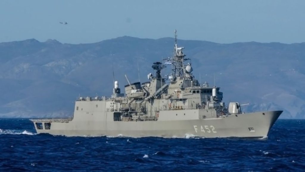 Φρεγάτα «ΥΔΡΑ»: Στο λιμένα του Τζιμπουτί για ανεφοδιασμό