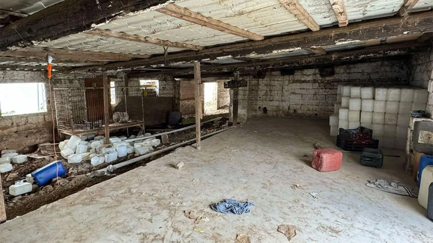 Στα «χέρια» της ΕΛ.ΑΣ. συμμορία που νόθευε τόνους καυσίμων και ποτών – Κύκλωμα με κέρδη εκατομμυρίων ευρώ