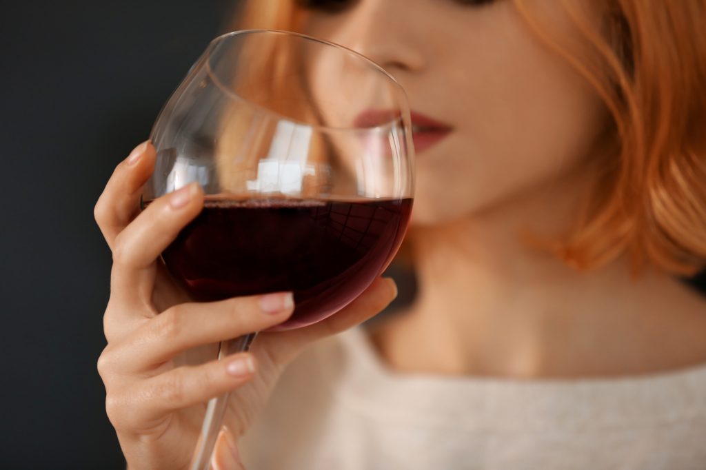 Ο καρκίνος του μαστού συνδέεται με το αλκοόλ; 