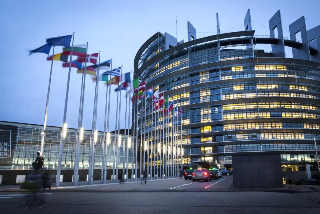 Μάκης Ζαγορίτης: Ο ναύτης της Τζούλιας τώρα στέλεχος στην Ευρωβουλή