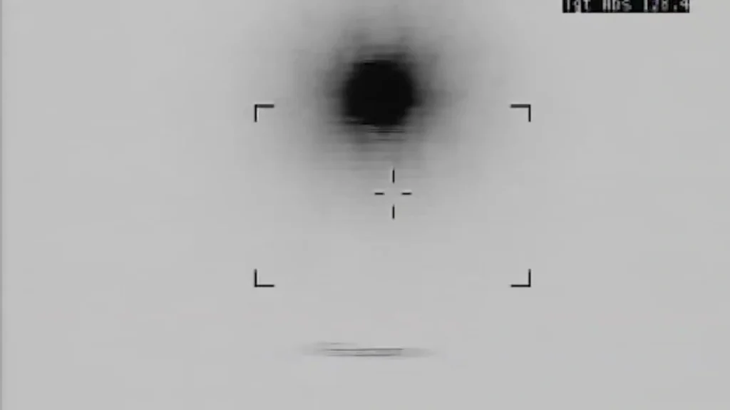 Βρετανικό πλοίο καταρρίπτει drones των Χούθι στην Ερυθρά Θάλασσα – Βίντεο ντοκουμέντο 